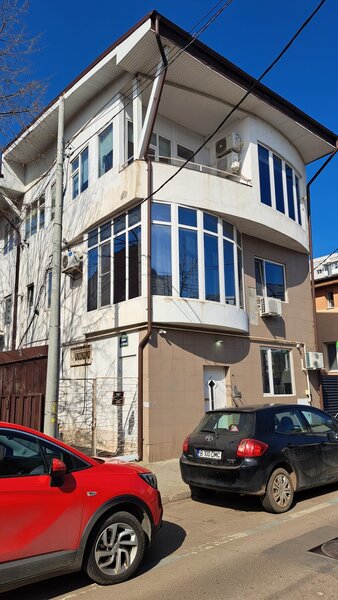 Turda, Arcul de Triumf, Piata  1 Mai